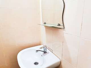 Гостевой дом Карадениз Рыбачье Стандартный трехместный номер-4